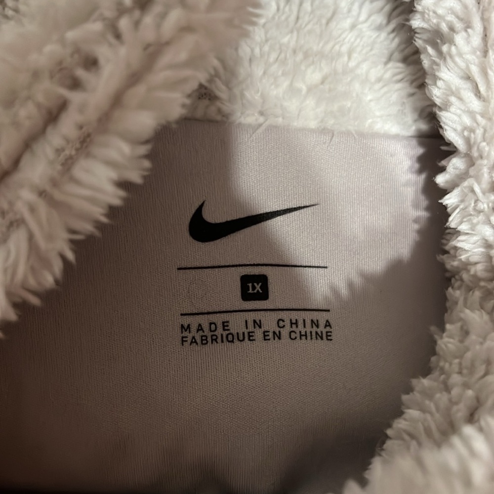 Nike Jacket - Picture 3 of 6
